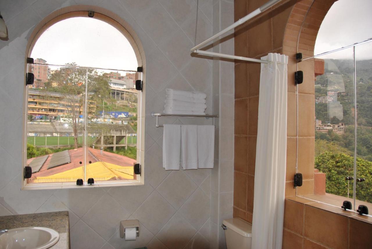 Hotel Gloria كورويكو المظهر الخارجي الصورة